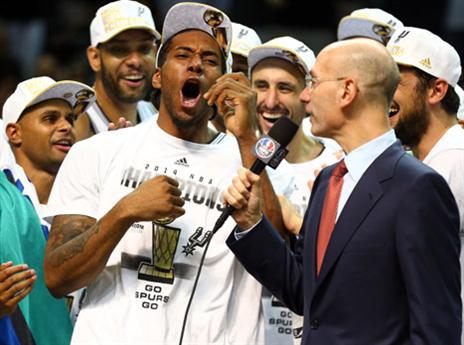 והנה גם הפרס שלו (gettyimages)