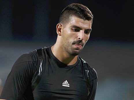 הרוש. נדחק לפינה (אלן שיבר)