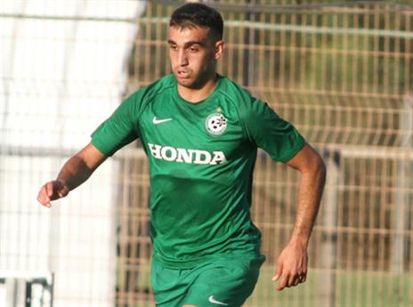 כליבאת. מנסה להרשים את הבוס החדש (יוסי שקל)