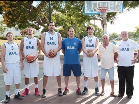 ישתחלו לשלישיה הראשונה?