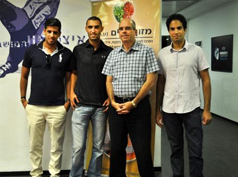 גם ראש העיר, ברוורמן, הצטרף לבר און ולגולן (צילום: ליאור גלפרין)