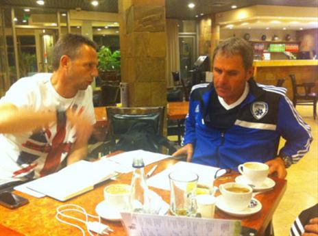 גוטמן ולארסן. כבר עובדים