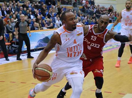 גם סמית' של ראשון היה לא רע (עודד קרני איגוד הכדורסל)