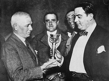 רימה, נשיא אורוגוואי והגביע. איפה הוא כיום? (gettyimages)