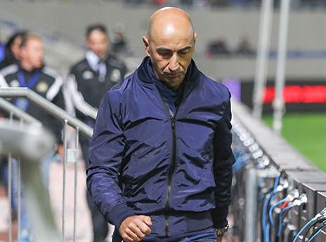 ולפאקו לא נותרו ברירות