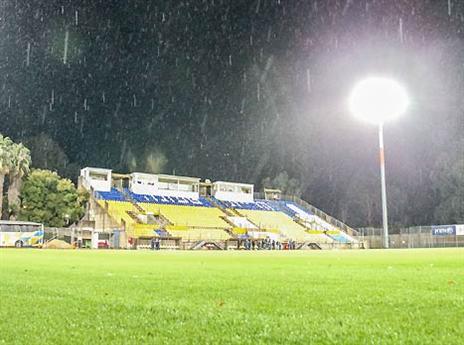 למתי יידחה המשחק? (צילום: דני מרון)