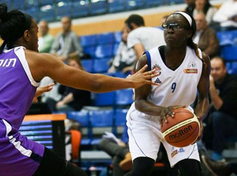 קרסון נתנה הצגה בהתקפה (עודד קרני, איגוד הכדורסל)