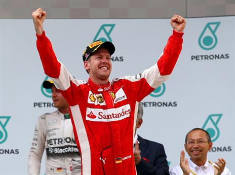 פטל שוב בראש הפודיום (GETTYIMAGES)