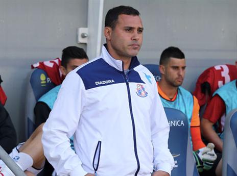 לוח משחקים בו הוא אמור לקחת נקודות. בנין (צילום: אלן שיבר)