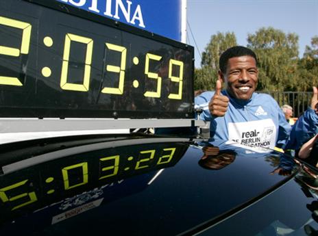 ואפילו קבע שיא עולם