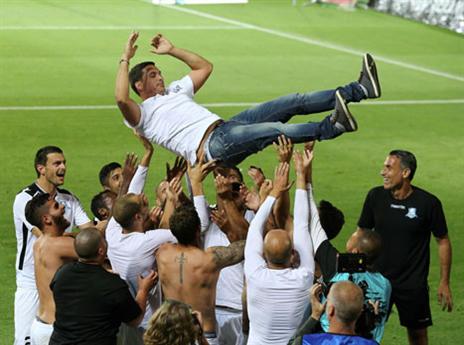 חגיגות אדירות בהפועל עכו (אלן שיבר)