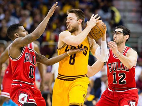 דלי. לא מפחד להתלכלך (getty)