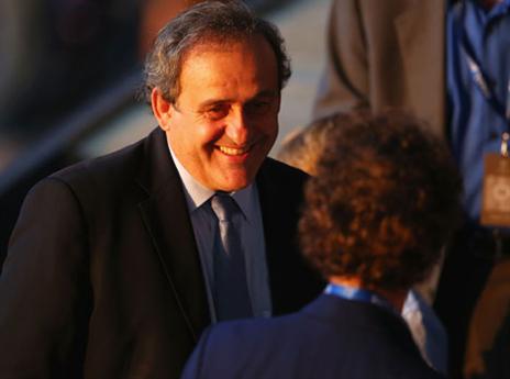 הנשיא מפקח מקרוב (Getty)