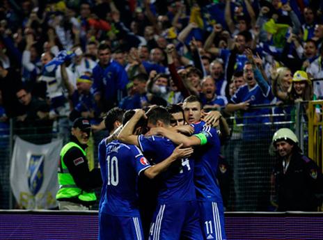 טירוף בבילינו פוליה. צפו לאווירה משוגעת (gettyimages)