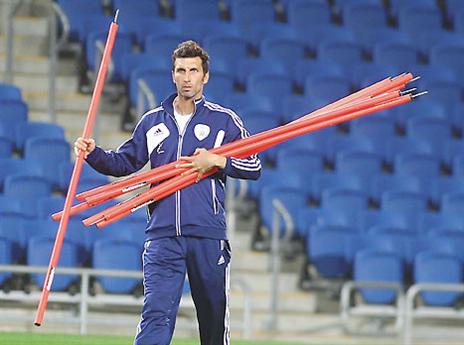 בשני כובעים. בנאדו מוכן לאתגר (אלן שיבר)