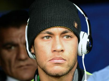 על אזרחי: ניימאר (AFP)