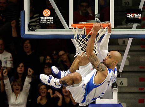 כיכב. לוגאן (gettyimages)