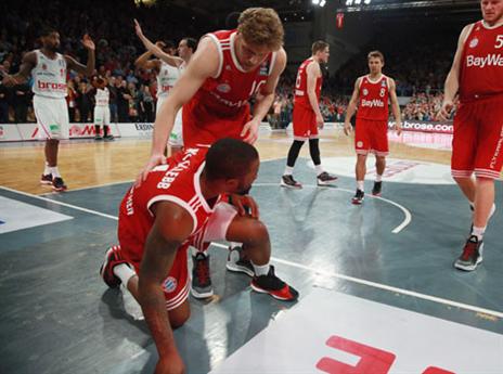 בבאיירן מקאלב נפצע (GETTY)