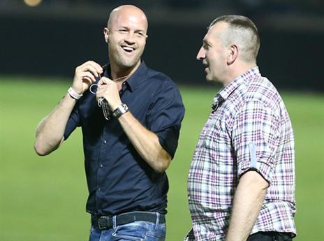 "לא נשחרר את רייכרט" קרויף (אלן שיבר)