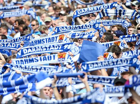 אוהדי דראמשטאט שוב בליגה הראשונה (GETTY)