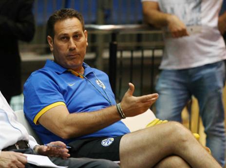 מחכים לרנדל. גיא גודס (אלן שיבר)