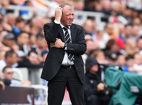 גם מקלארן לא הבין מדוע החלוץ הורחק (GETTYIMAGES)