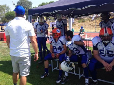 הספסל הישראלי. הפתיעו את הספרדים (עמוד הפייסבוק של נבחרת ישראל)