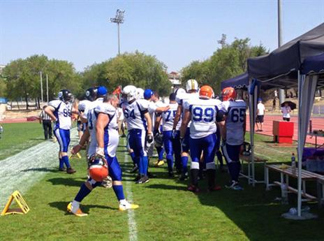 חוגגים העפלה לאליפות אירופה דרג ב' (עמוד הפייסבוק של נבחרת ישראל)