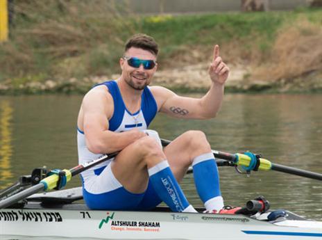 פרידמן. נציג נוסף בריו? (בוני לברון)