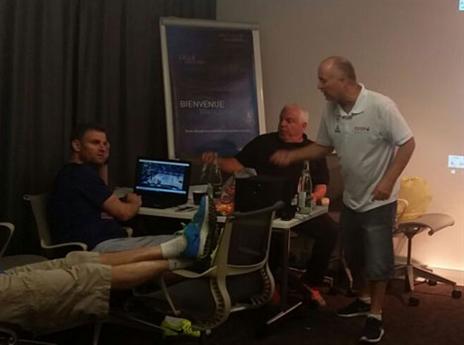 הלפטופ עובד שעות נוספות