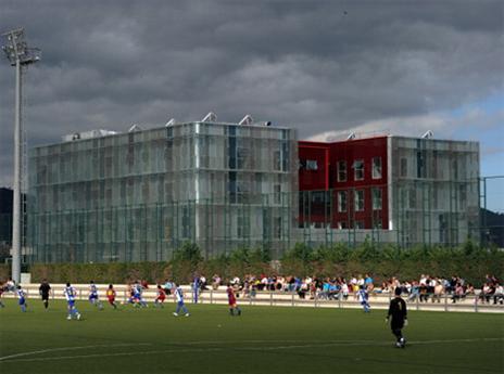 חלק מהשחקנים שגרו בלה מאסיה אולצו לעזוב (Getty)