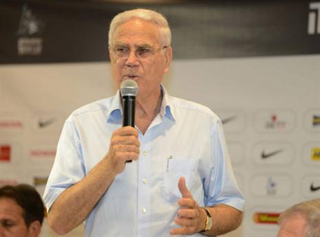 "מעריך אותו ואוהב אותו מאוד" (האתר הרשמי)