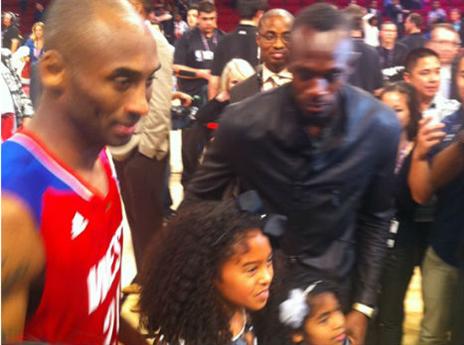 ואז, קובי ביקש מבולט להצטלם