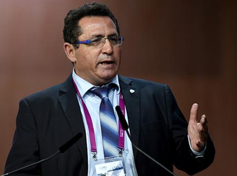 עיני. לוזון: "צריך למנות מאמן לטווח ארוך" (Getty)