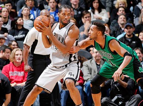 הספרס נהנו ממזל (getty)