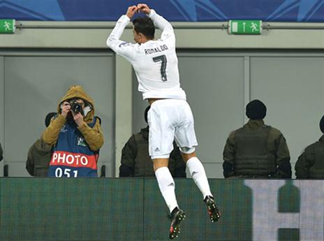 חוגג שוב ושוב ושוב (getty)