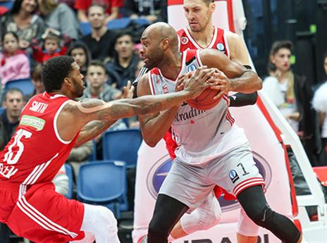 סמית' התקשה לשמור על קולינס (דני מרון)