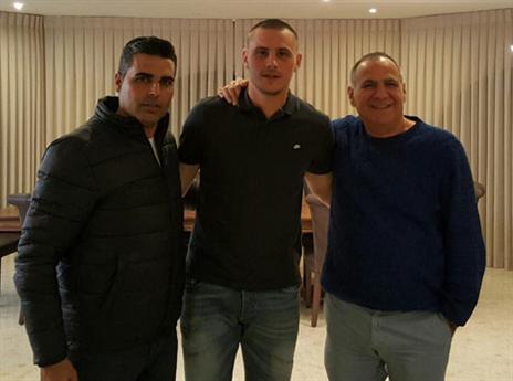 ראדוניץ'. החליף כתובת