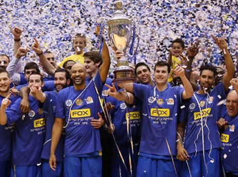 פניני וסמית' הניפו (אלן שיבר)