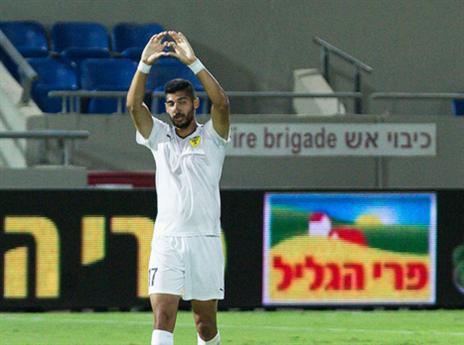 חוזר להרכב. לידור כהן (אלן שיבר)