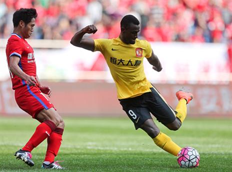 גם ג'קסון מרטינס חגג בבכורה שלו (getty)