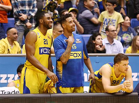 סוף סוף קצת חיוכים (אלן שיבר)