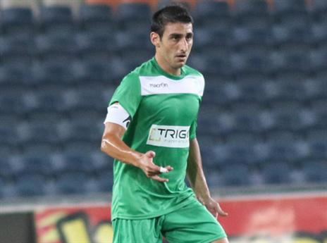 המאמן כועס עליו. סיימון