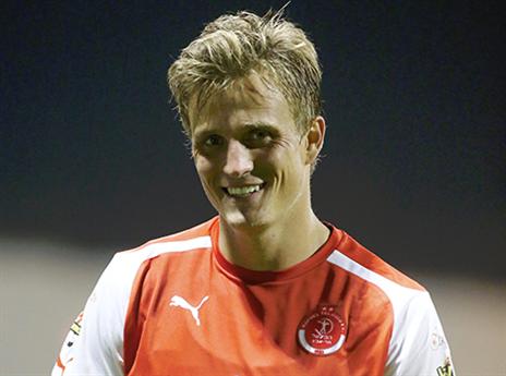 עדיין לא מתאמן כרגיל. שוינפלד (אלן שיבר)