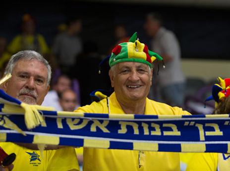 הקהל הצהוב הגיע לתמוך באלופה (עודד קרני)
