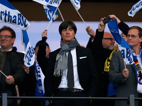 גם יוגי לב עקב מקרוב (getty)