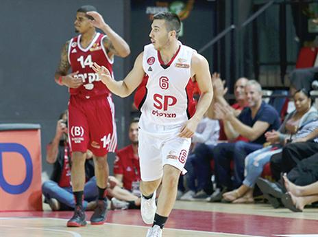 בלאט. נרגע אחרי מחצית ראשונה לוהטת (אלן שיבר)