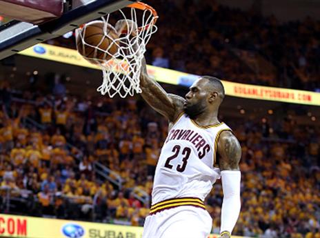 סוחטים את כל המחמאות האפשריות. ג'יימס וקליבלנד (getty)