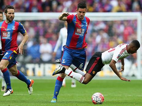 שמירה צמודה על רשפורד (gettyimages)