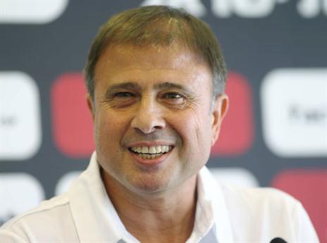 תמיד מחייך (אלן שיבר)